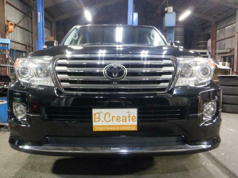 LAND CRUISER