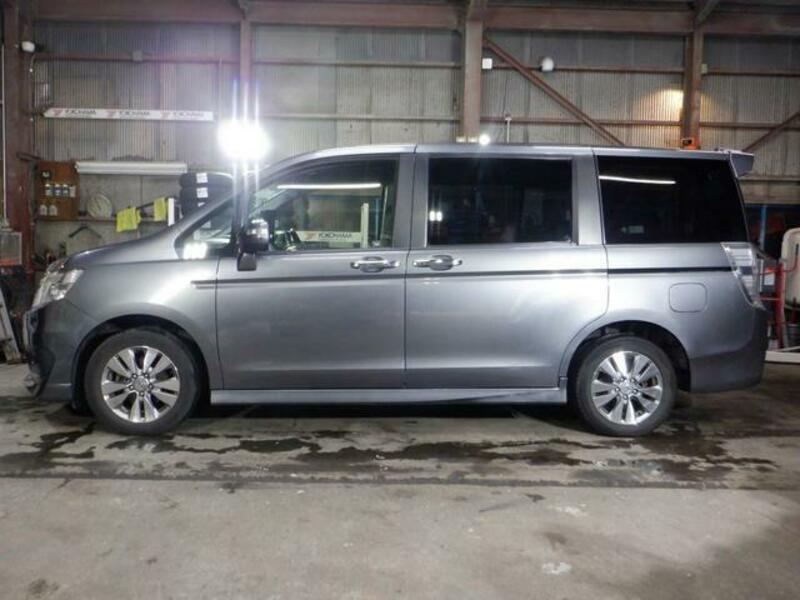 STEPWAGON SPADA