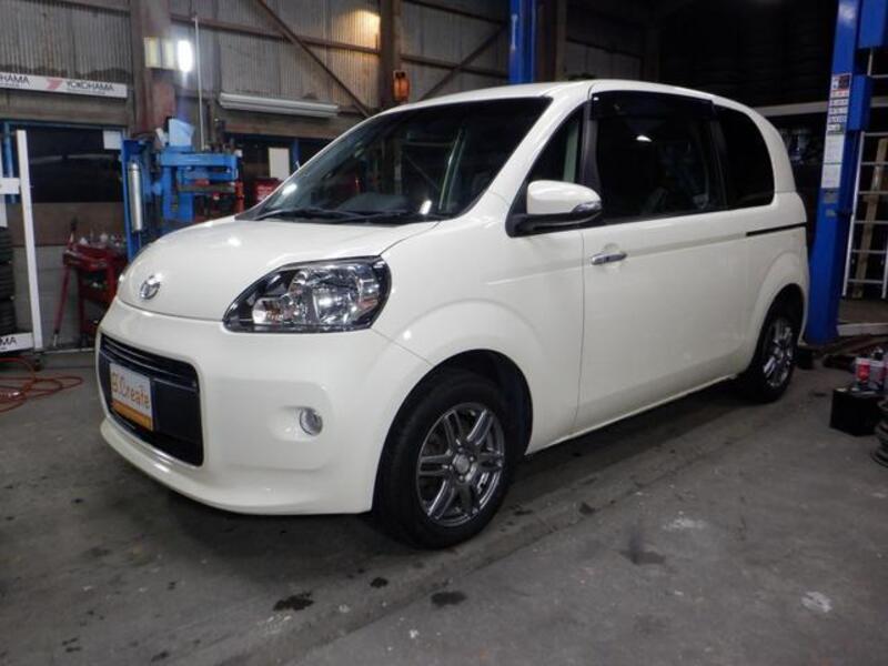 TOYOTA PORTE