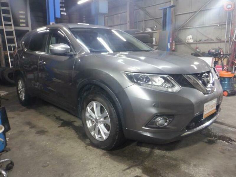 X-TRAIL