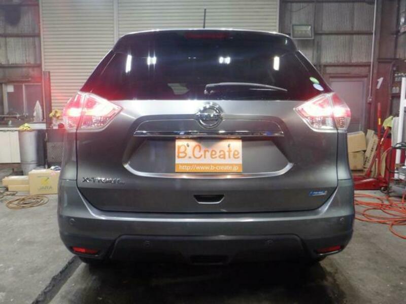 X-TRAIL