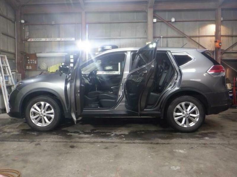 X-TRAIL