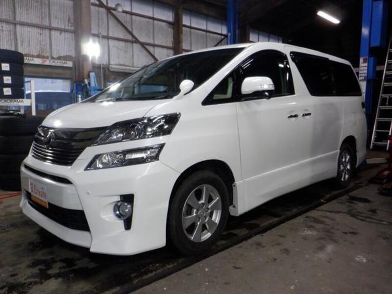 TOYOTA VELLFIRE