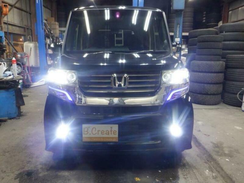 N BOX CUSTOM