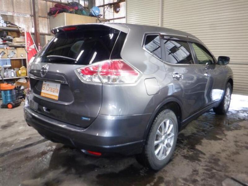 X-TRAIL
