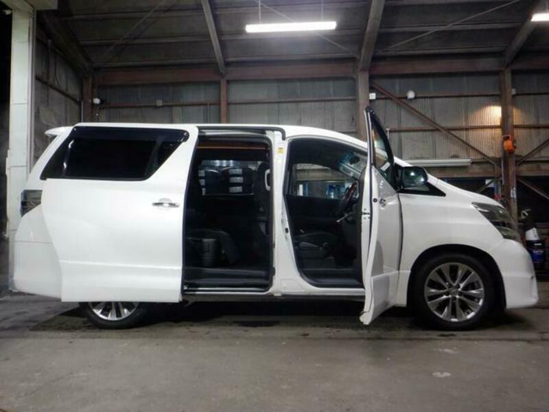 VELLFIRE
