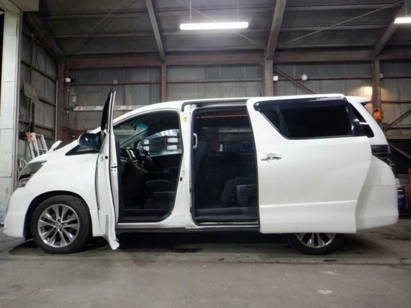 VELLFIRE