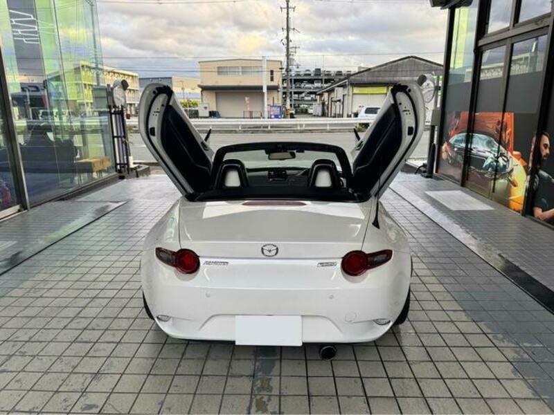 ROADSTER
