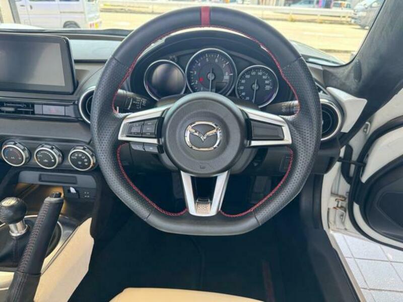 ROADSTER