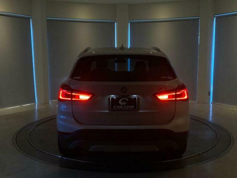 X1