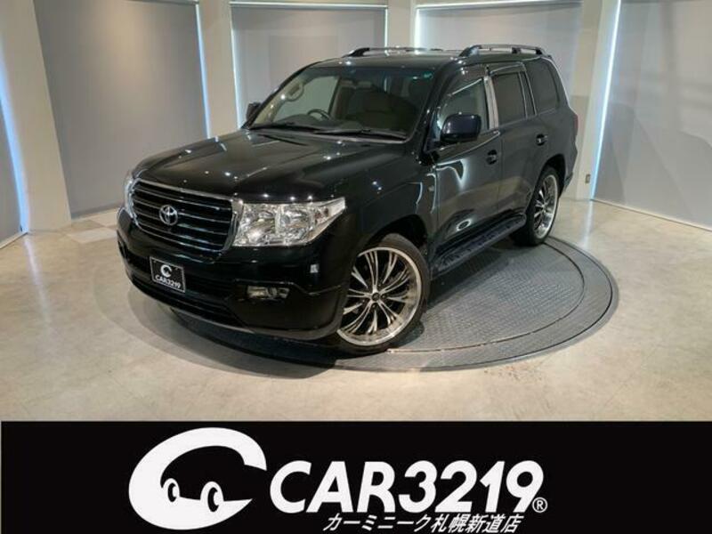 TOYOTA LAND CRUISER