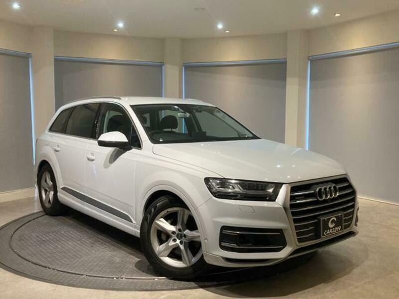 Q7