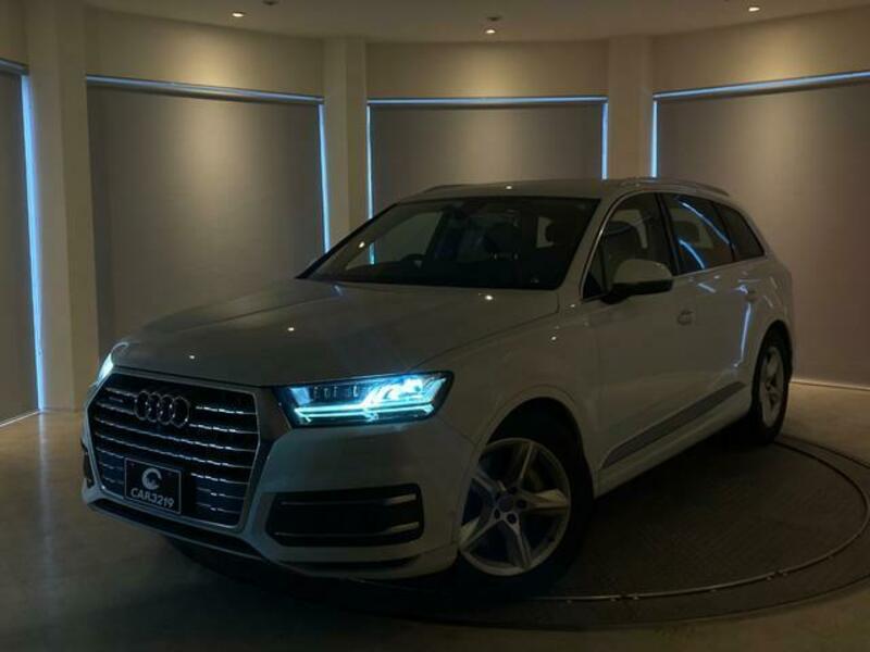 Q7