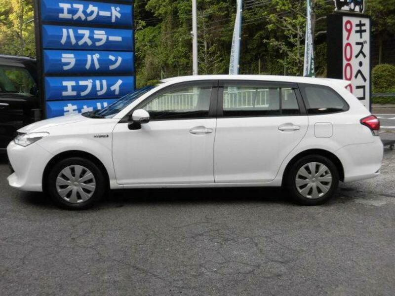 COROLLA FIELDER