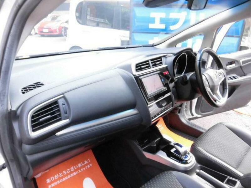 FIT HYBRID