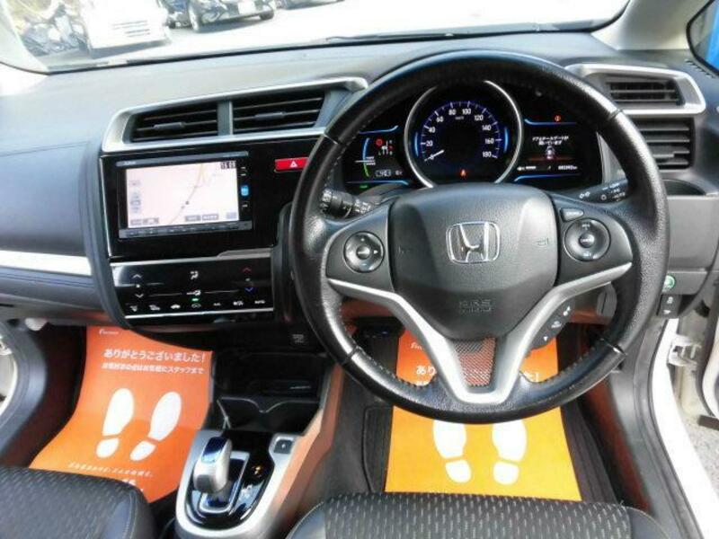 FIT HYBRID