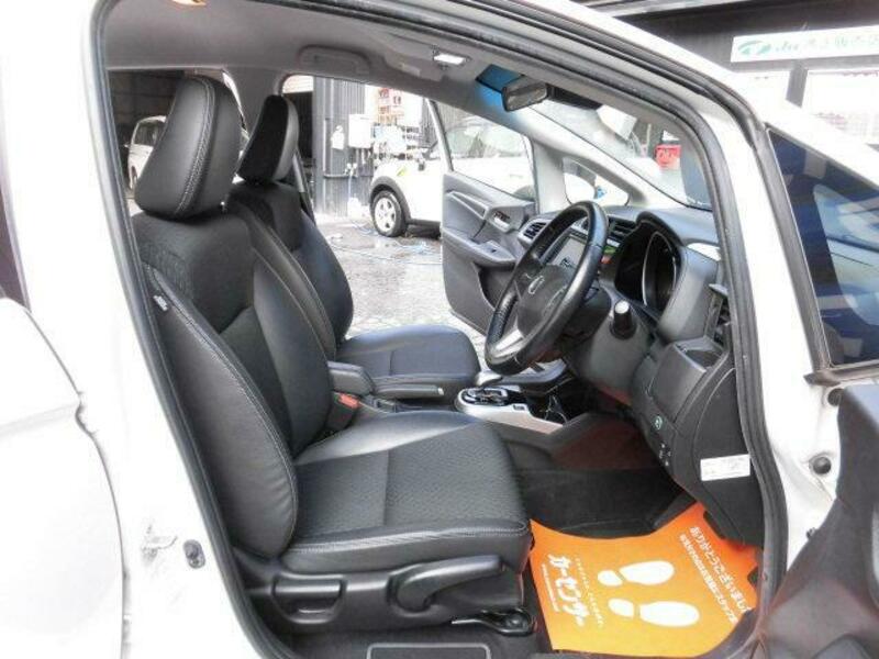FIT HYBRID