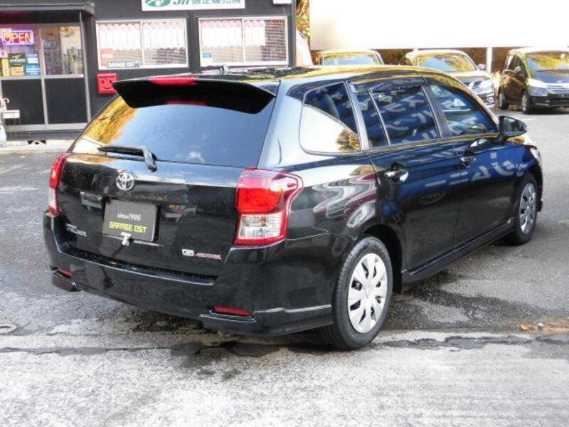 COROLLA FIELDER