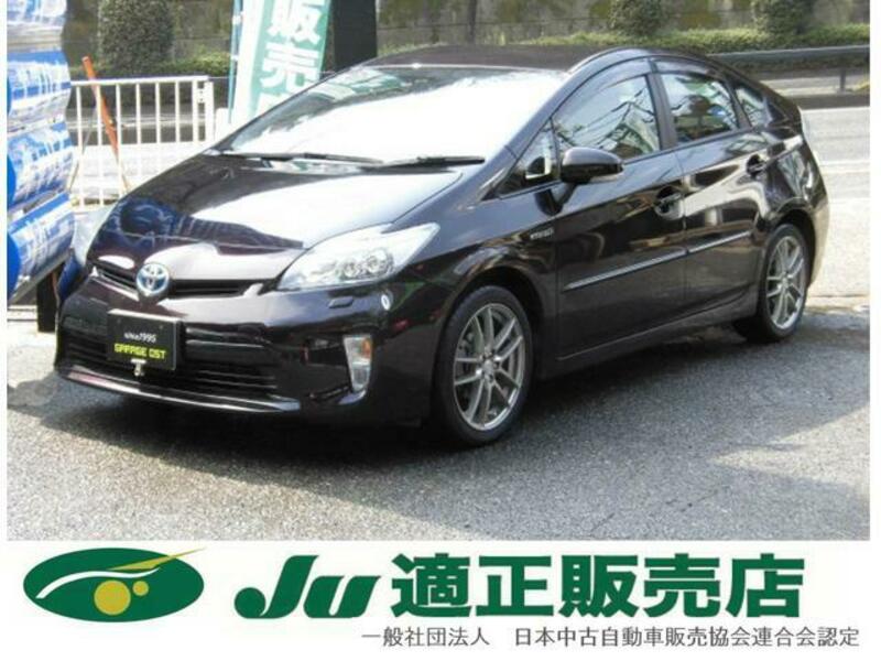 TOYOTA PRIUS