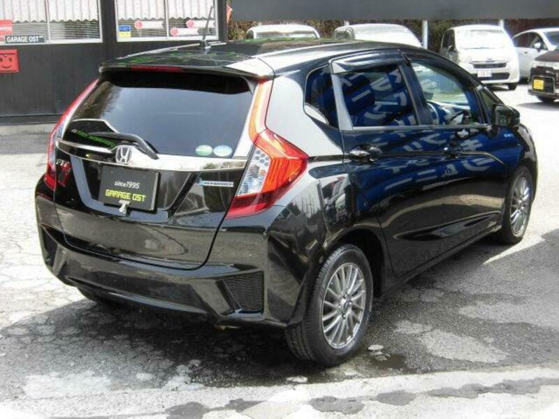 FIT HYBRID