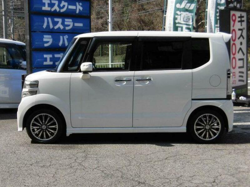 N BOX CUSTOM