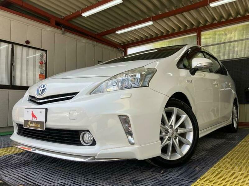 PRIUS ALPHA