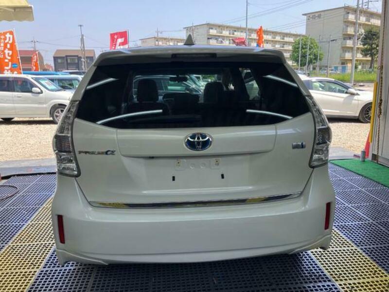 PRIUS ALPHA