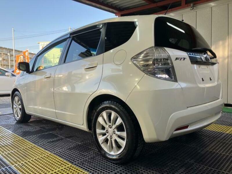 FIT HYBRID