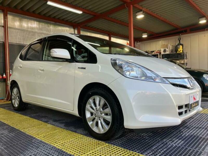 FIT HYBRID