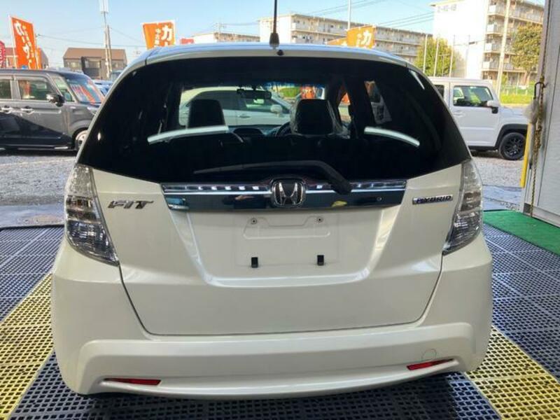 FIT HYBRID