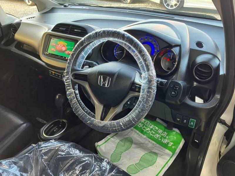 FIT HYBRID