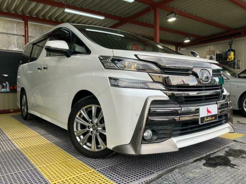TOYOTA VELLFIRE