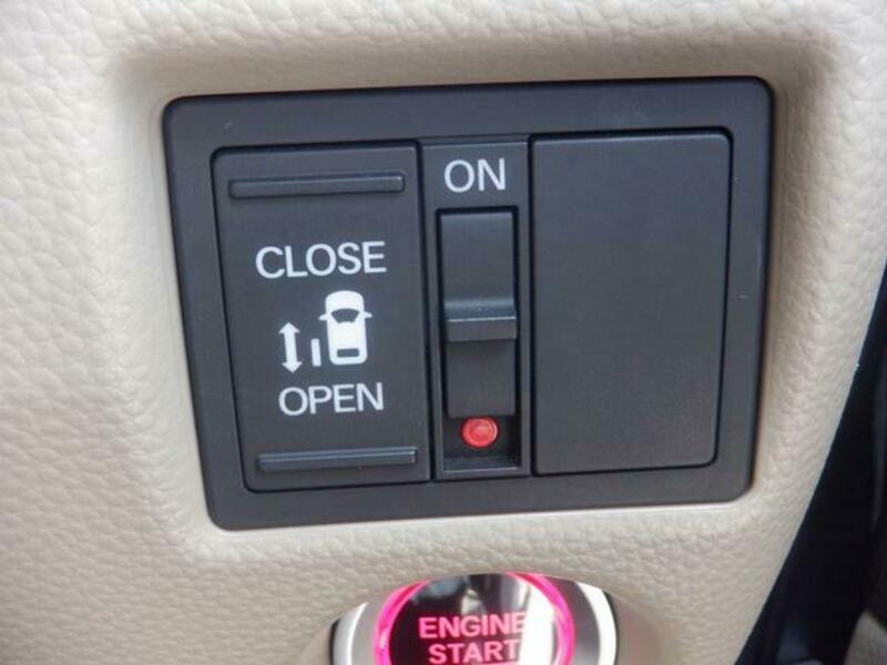 N BOX