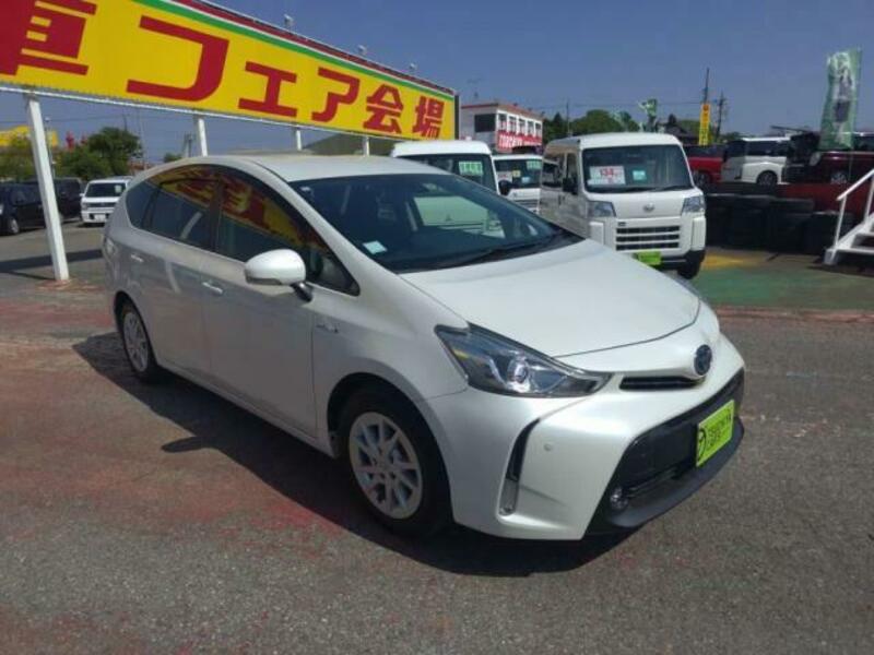 PRIUS ALPHA