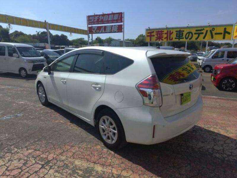 PRIUS ALPHA