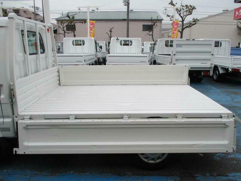 BONGO TRUCK