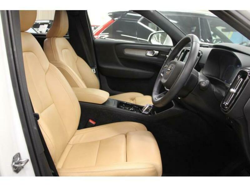 XC40