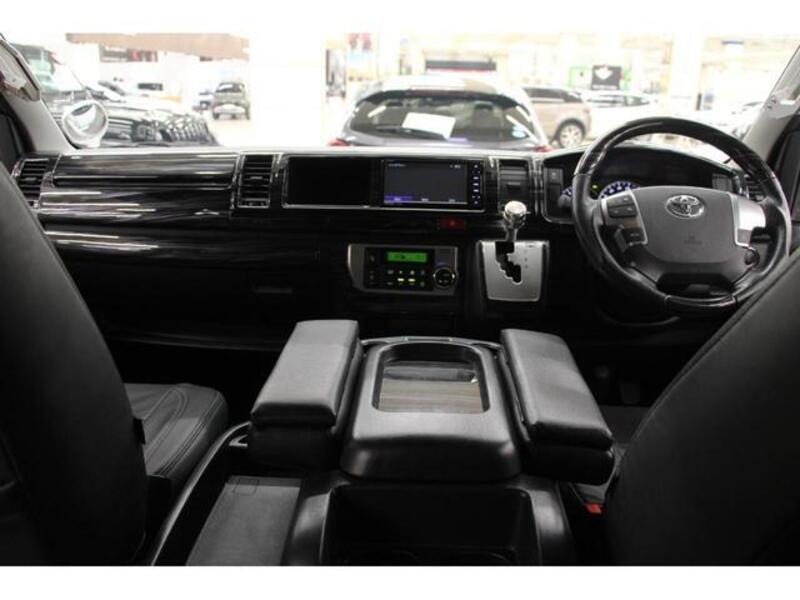 HIACE WAGON