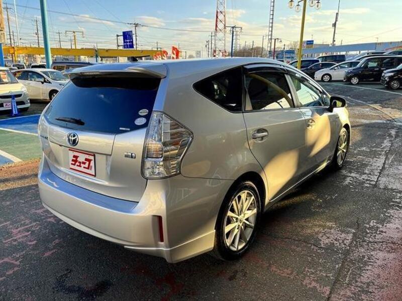 PRIUS ALPHA
