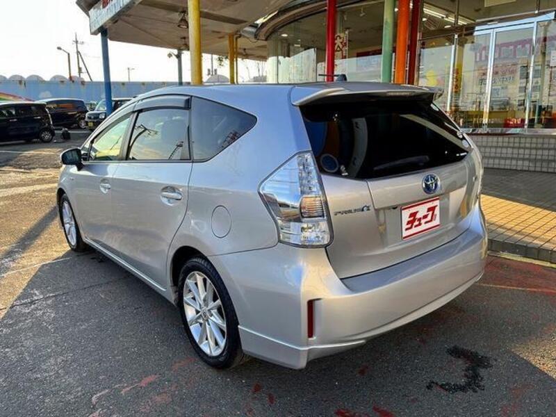 PRIUS ALPHA