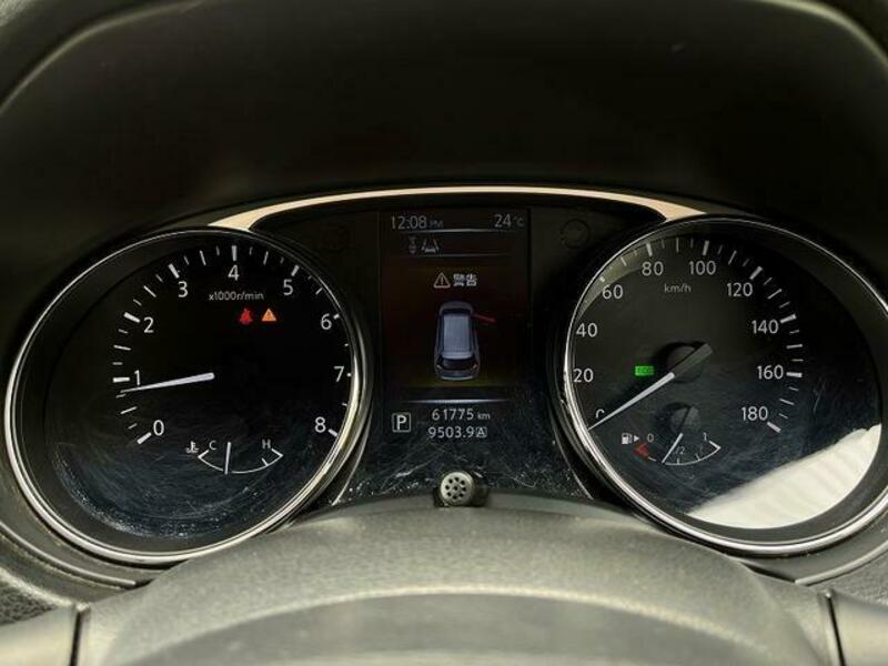 X-TRAIL