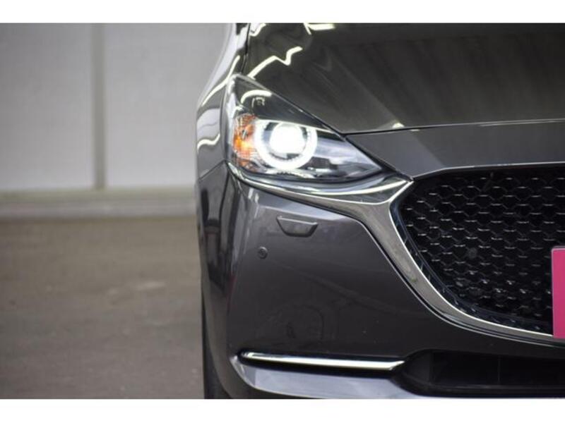 MAZDA2