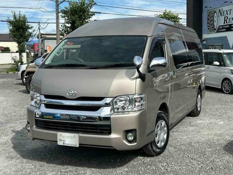 TOYOTA HIACE WAGON