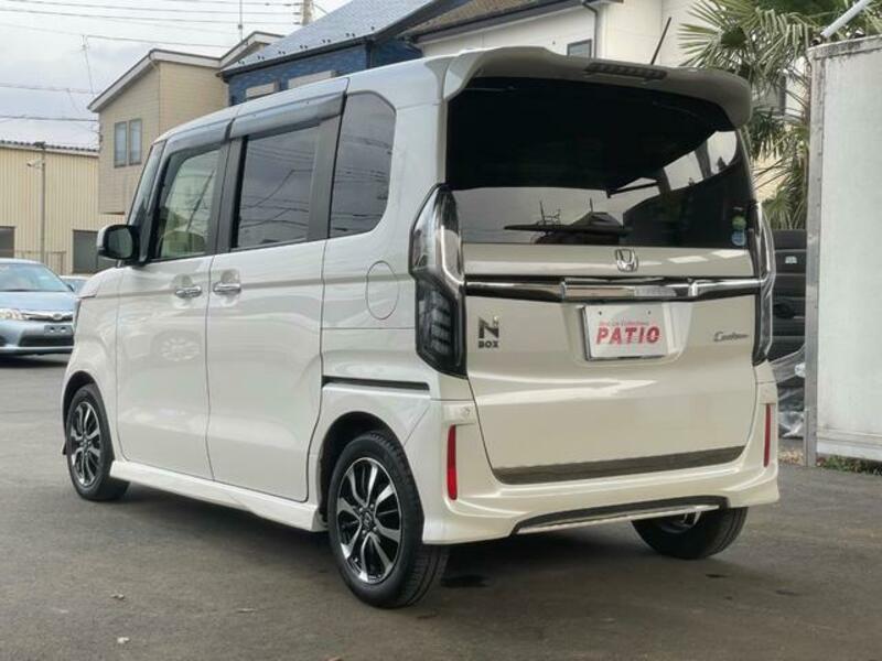 N BOX CUSTOM