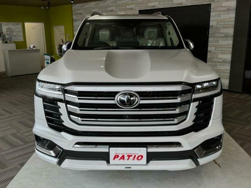 LAND CRUISER