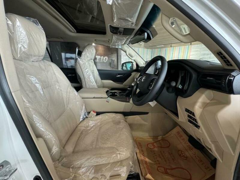 LAND CRUISER
