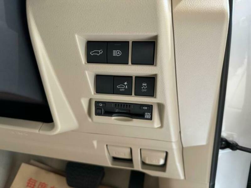 LAND CRUISER