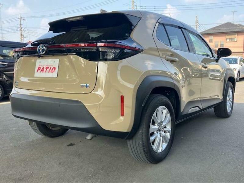 YARIS CROSS