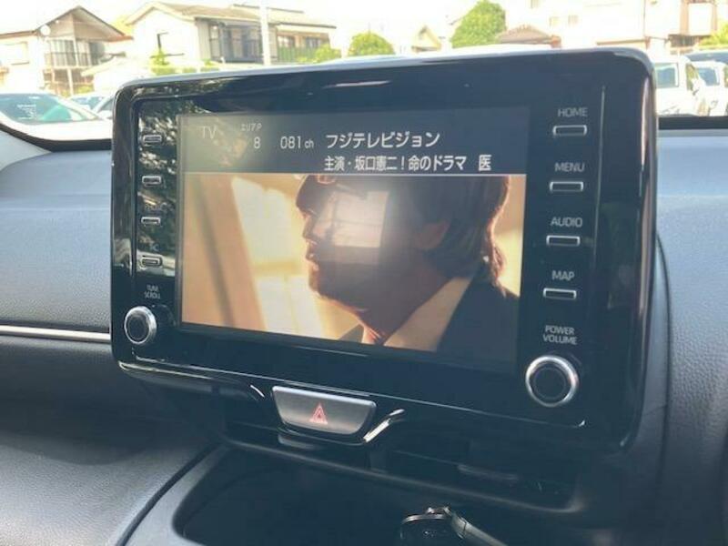 YARIS CROSS