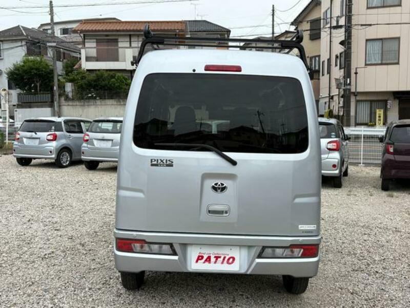 PIXIS VAN